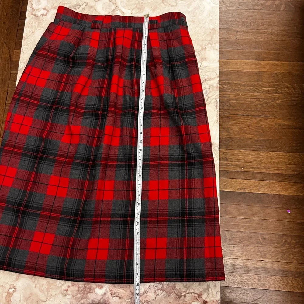 Vintage Surrey Classics Plaid Skirt Wool Red